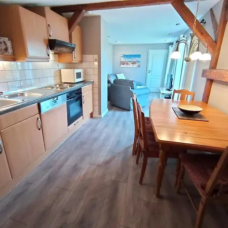 Moderne Mit Meerblick شقة